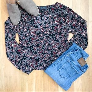 ✨ ASTR Floral Top ✨
